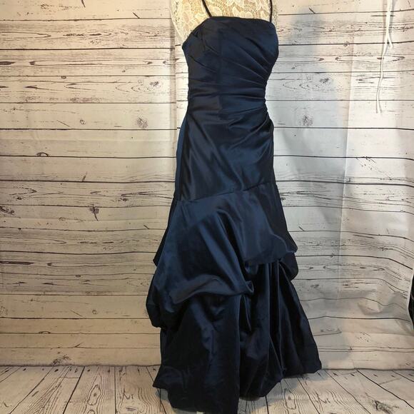 Impression Strapless gown ruching to side bustled back navy dress size 14 - Picture 5 of 12